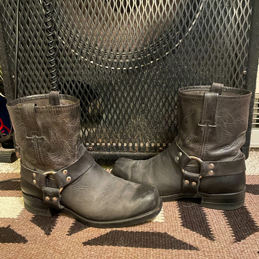 Mens Size 12 Frye 8” Square Toe Harness Boot